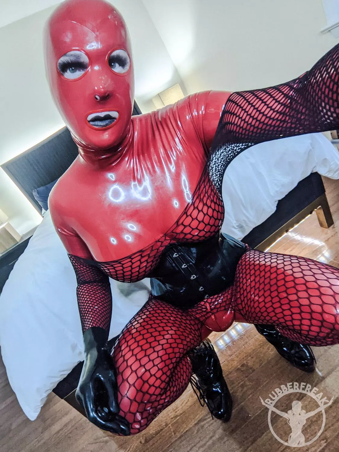 Will white fishnet look better? posted by kinkyrubberdoll