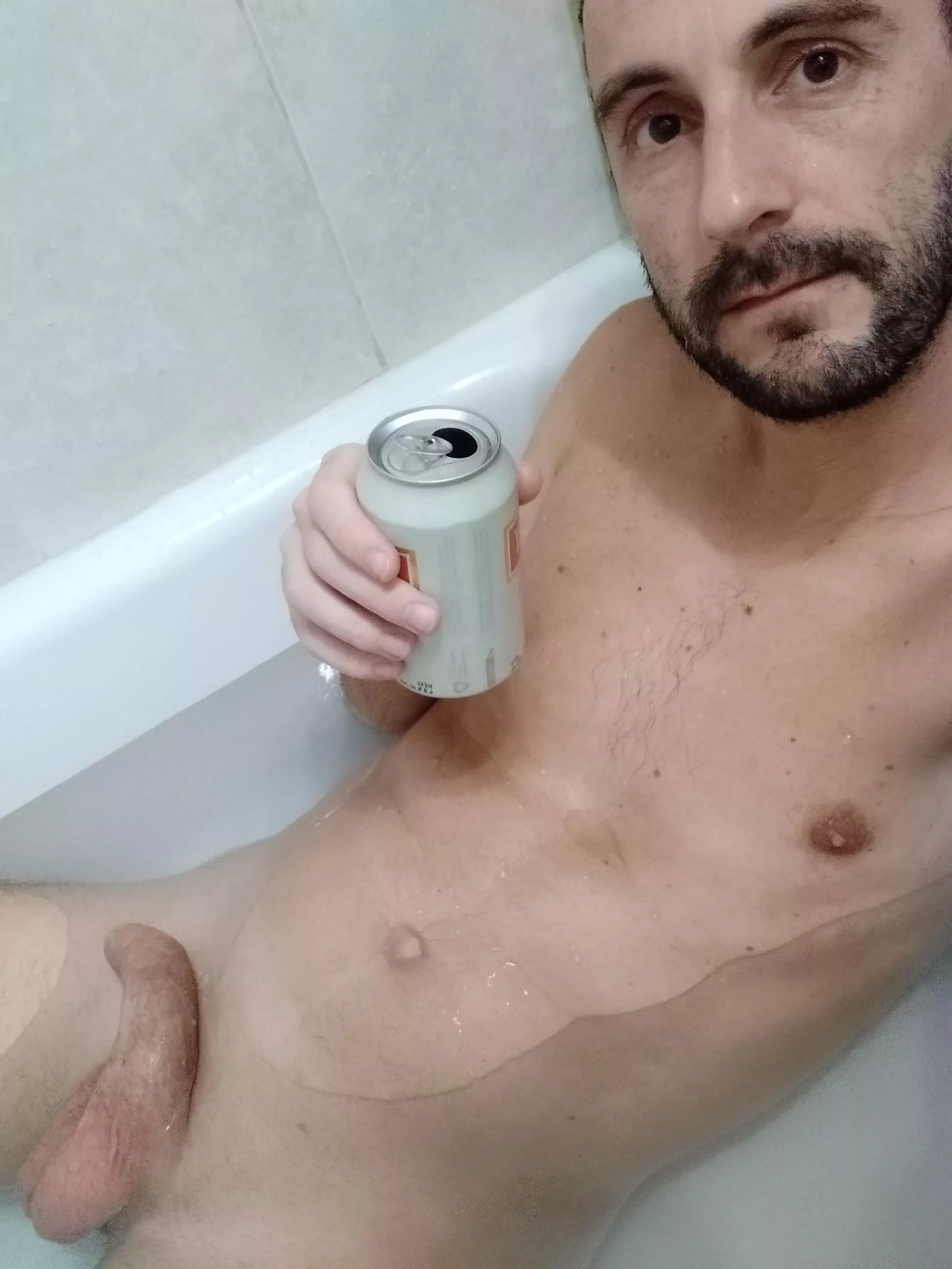 Winter... Time to relax with a beer bath! posted by rethje