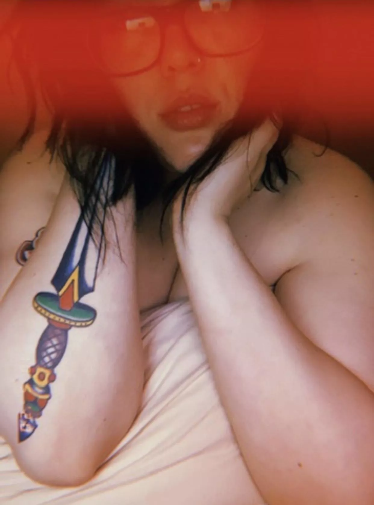 Wish I could be hanging around naked in bed right now ðŸ–¤ (31f) posted by Elemenop1