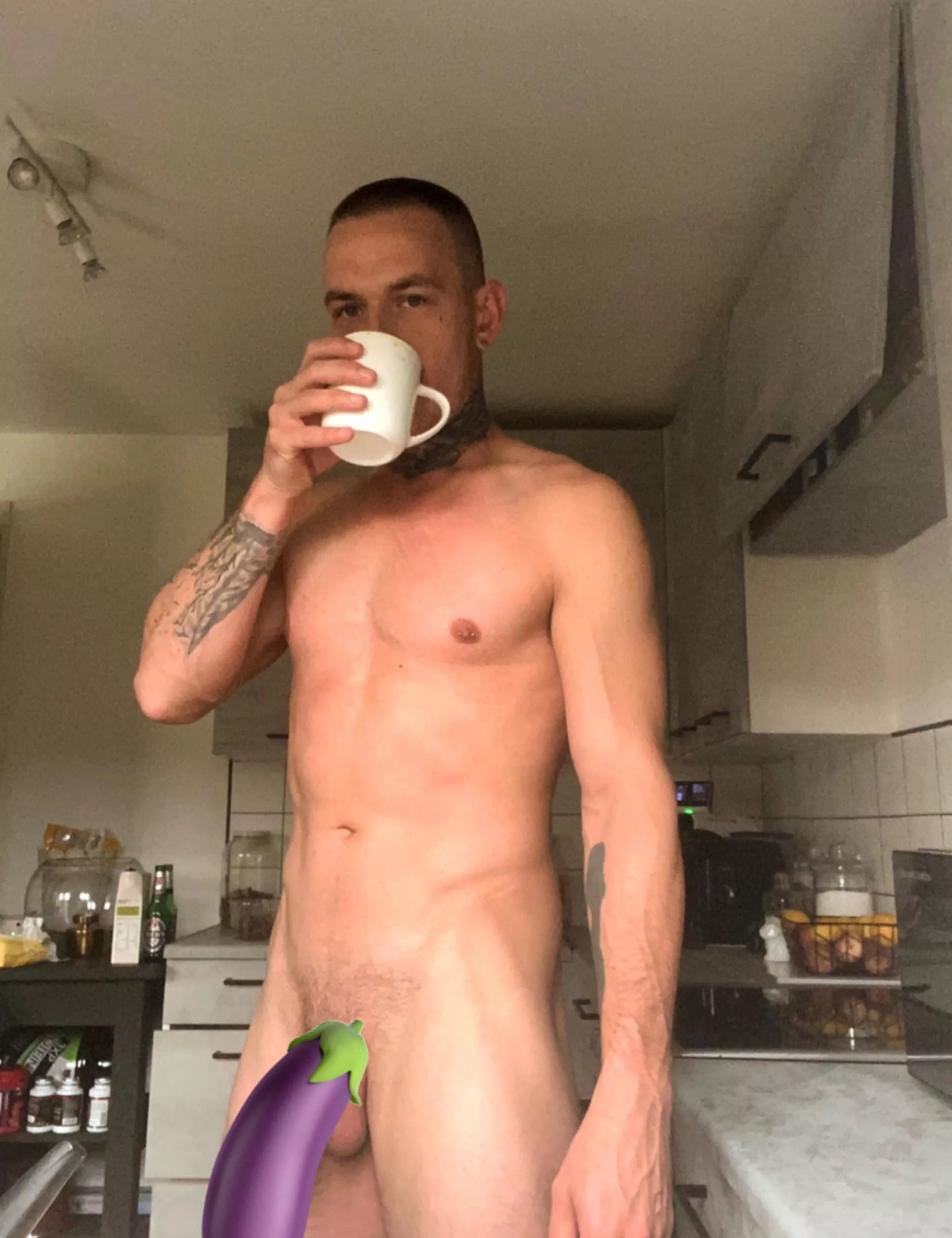 Woke up with a raging hard on and just can’t get rid of it… posted by str8mateboxers