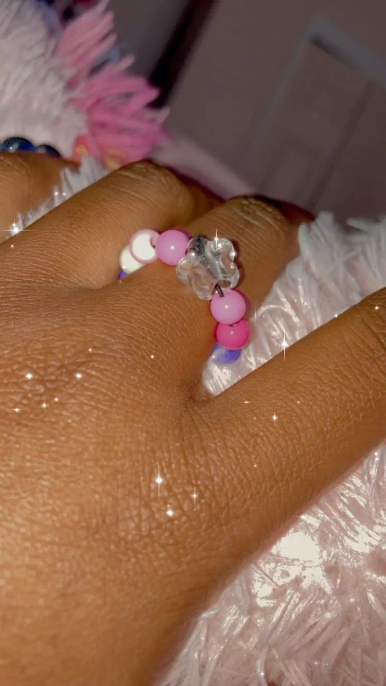 Wook at the ring I made for me since I have nu one to make matching ones with posted by Wittleme246