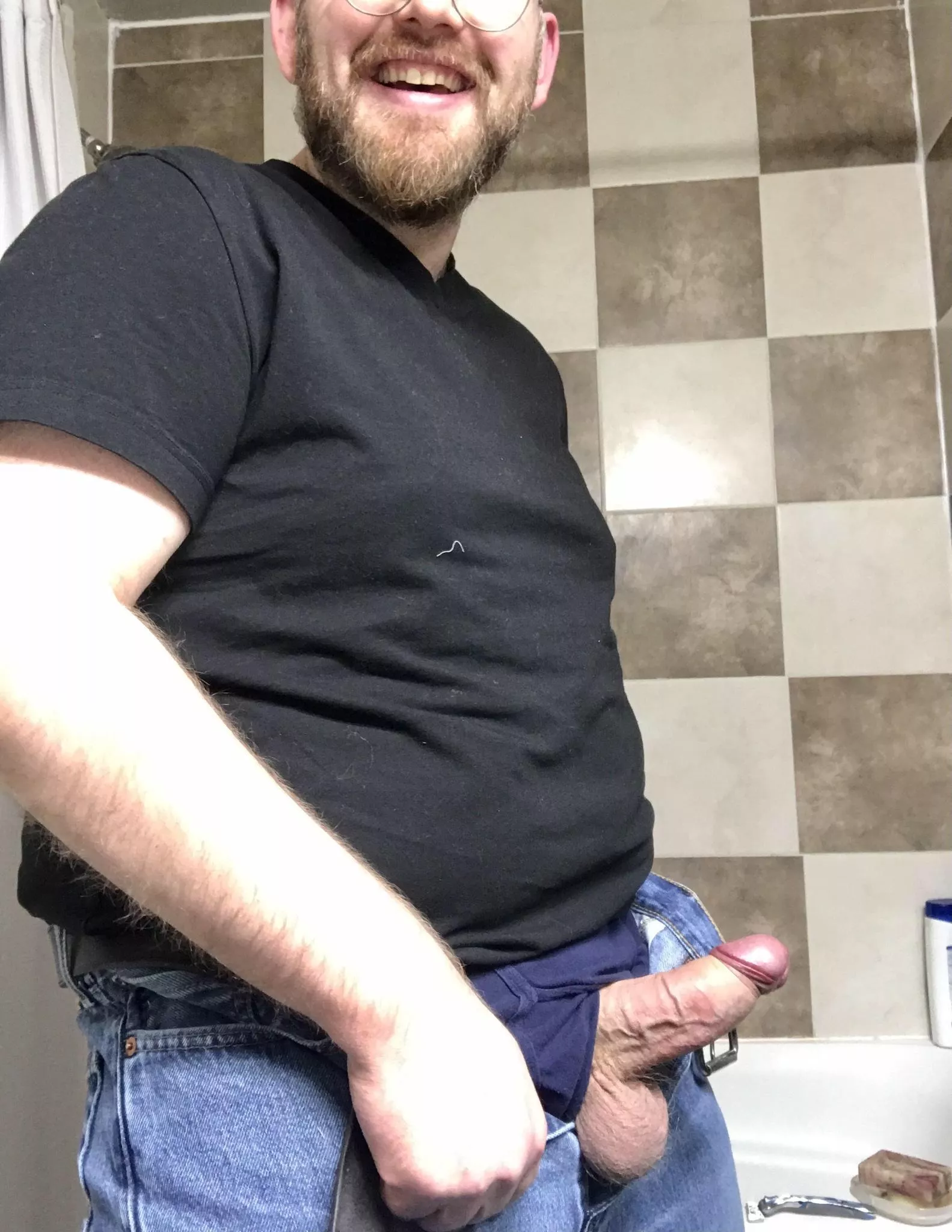 Working hard under these jeans posted by CanadianBeard912