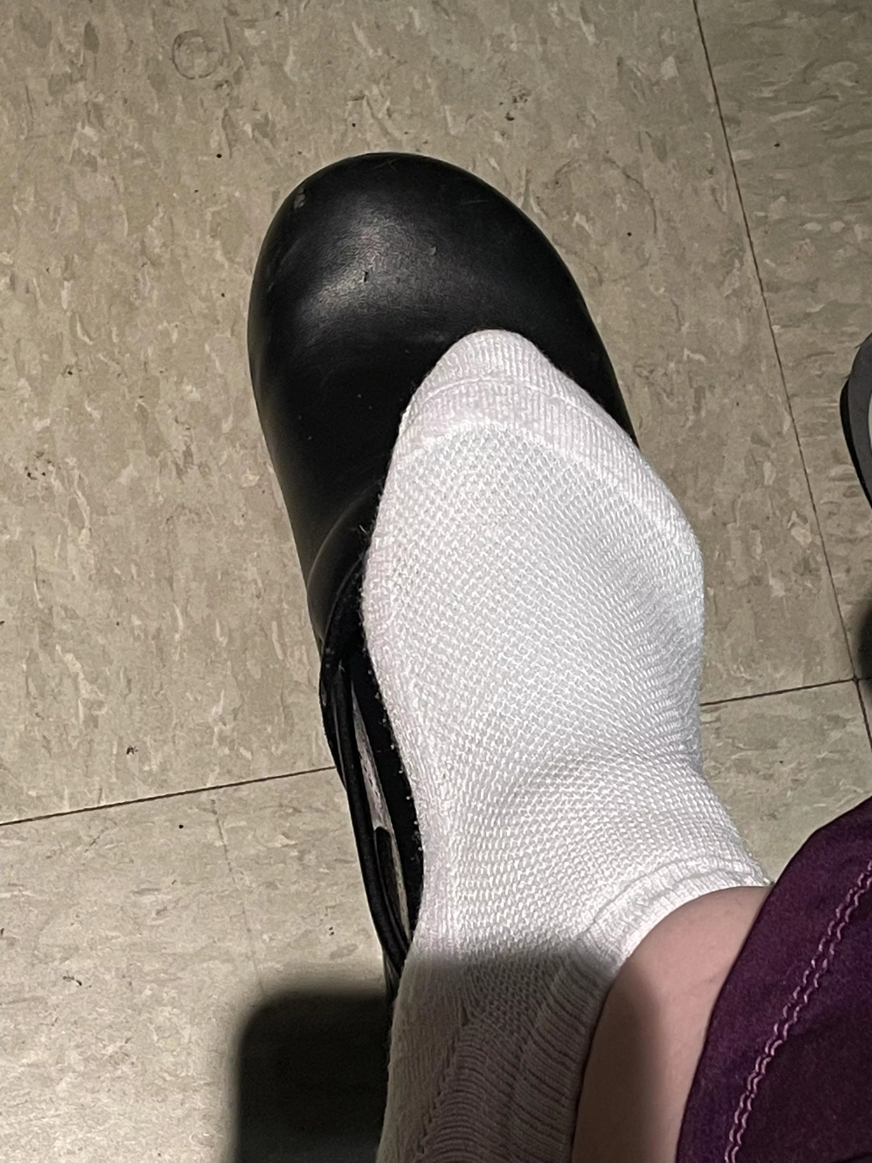 Working my ass off tonight and these babies are super sweaty!!! I’m sure you’d love to take a sniff of a nurses socks. I work a minimum of 12hrs a day in them. DM if interested. posted by Valkyrierae1