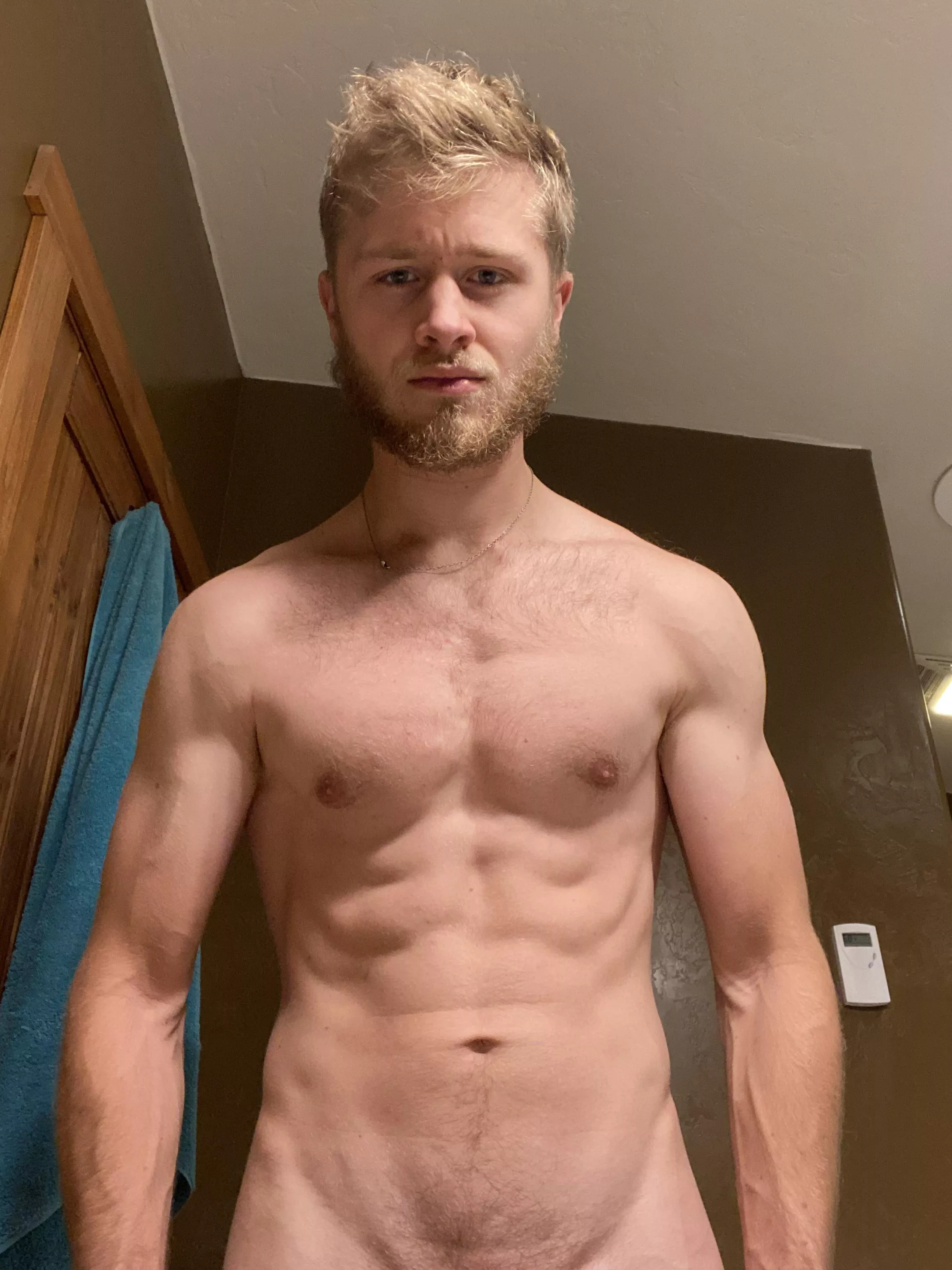 Working out a ton is finally paying off posted by cowboyashton