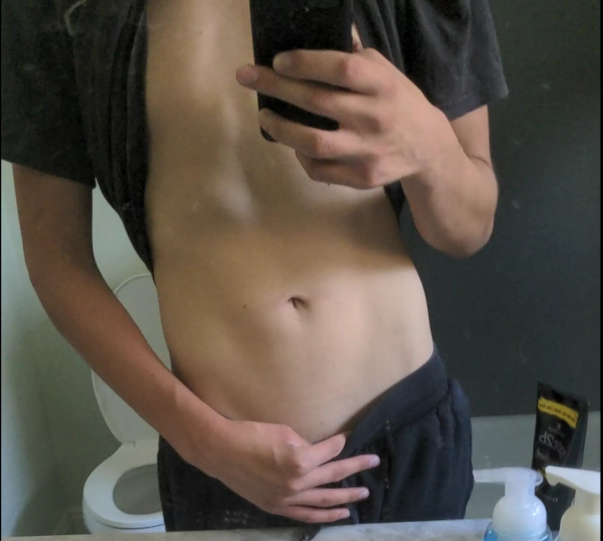 would I be considered a twink? (19, in a relationship so I won't accept dms) posted by AbortionJar69