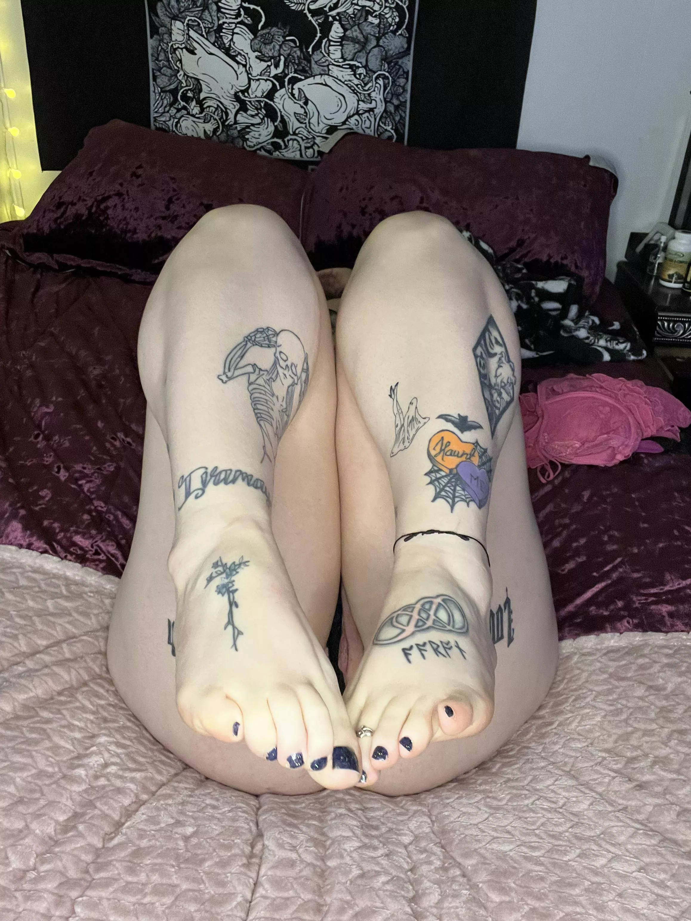 Would you cum on my feet? posted by Melancholy_Molly13