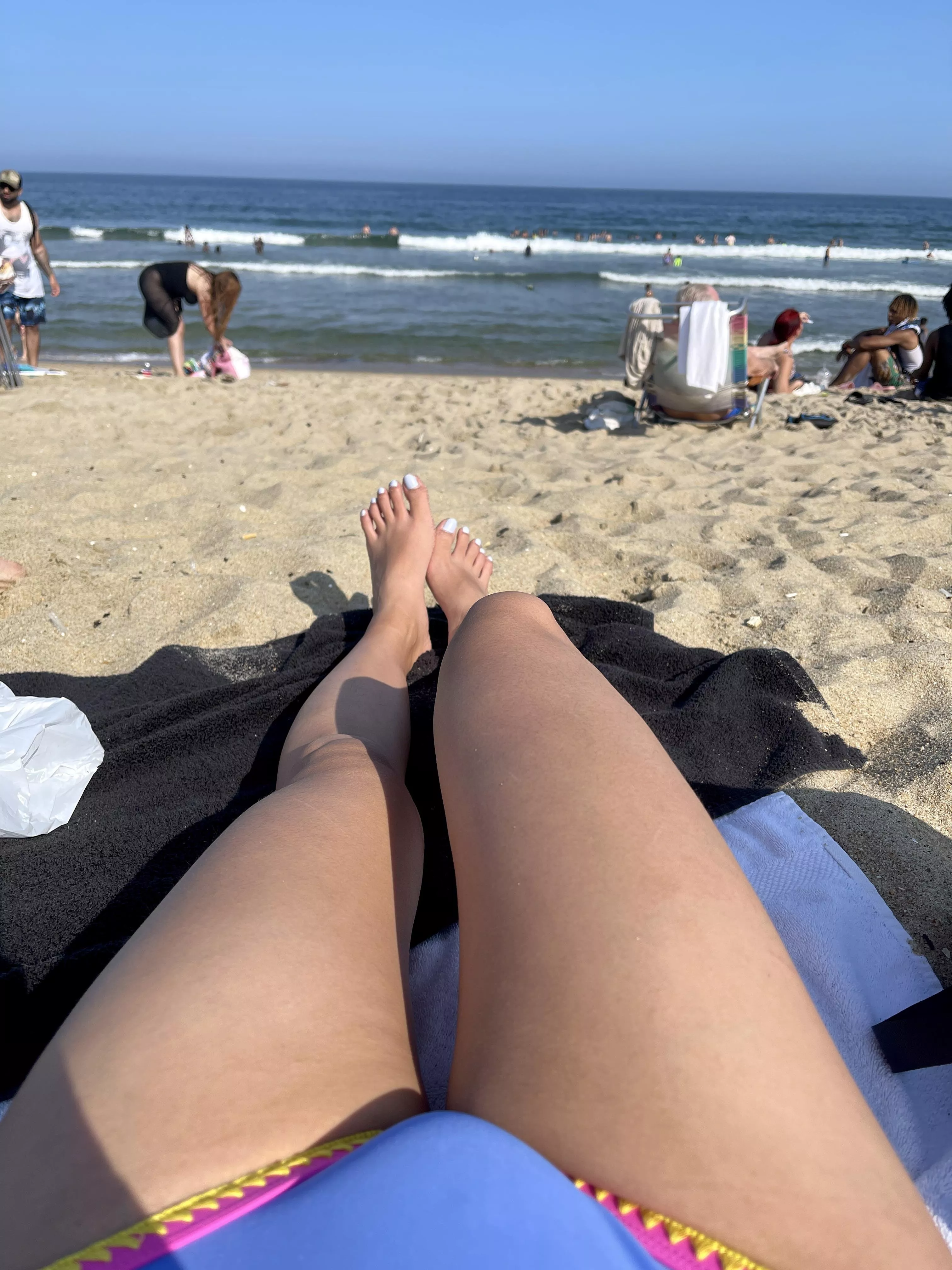 Would you dare to suck my toes on a public beach? 😈 posted by Silly-Asian-Kitty