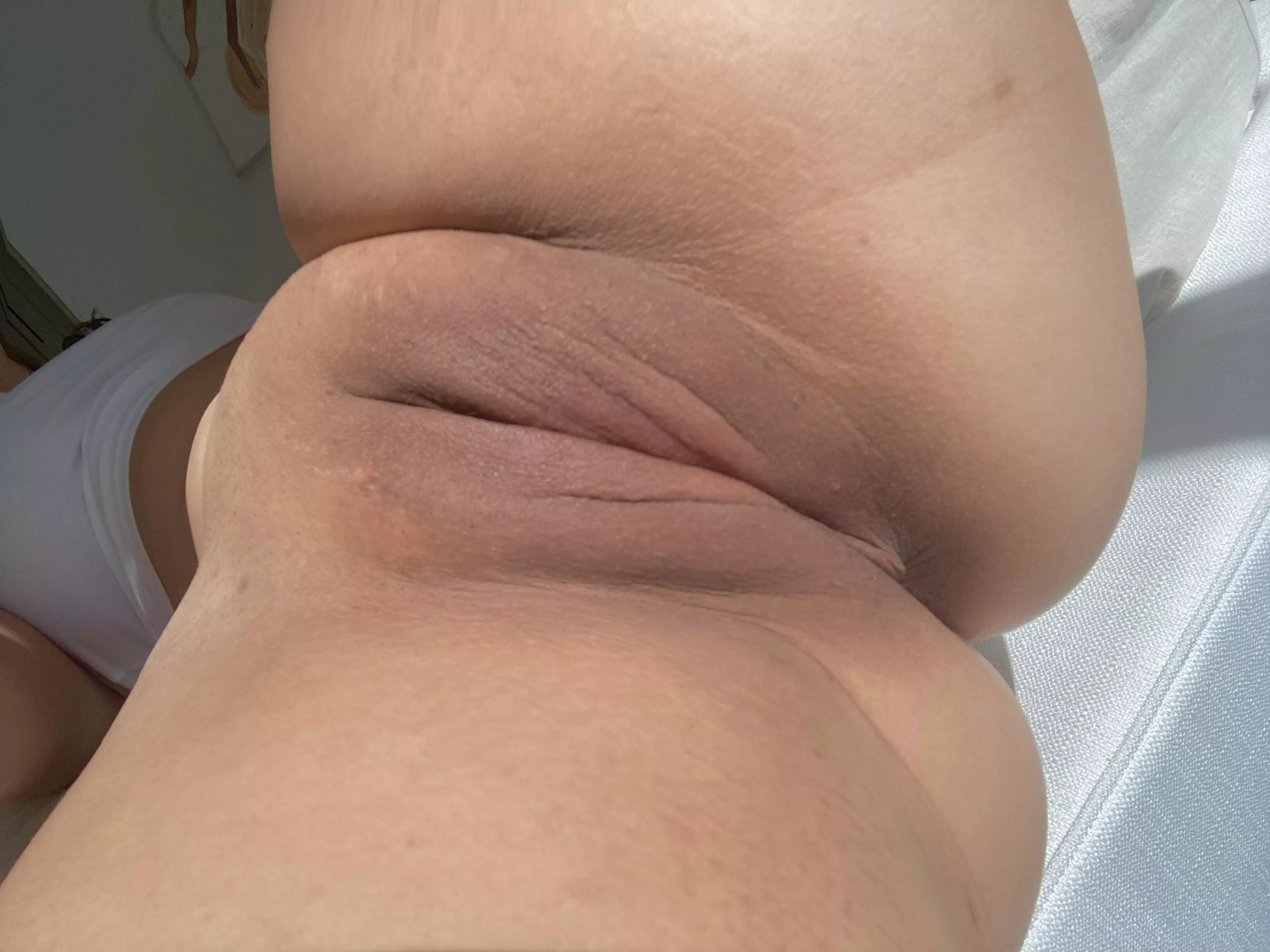 would you fuck a puffy japanese pussy? posted by babyprincesskai