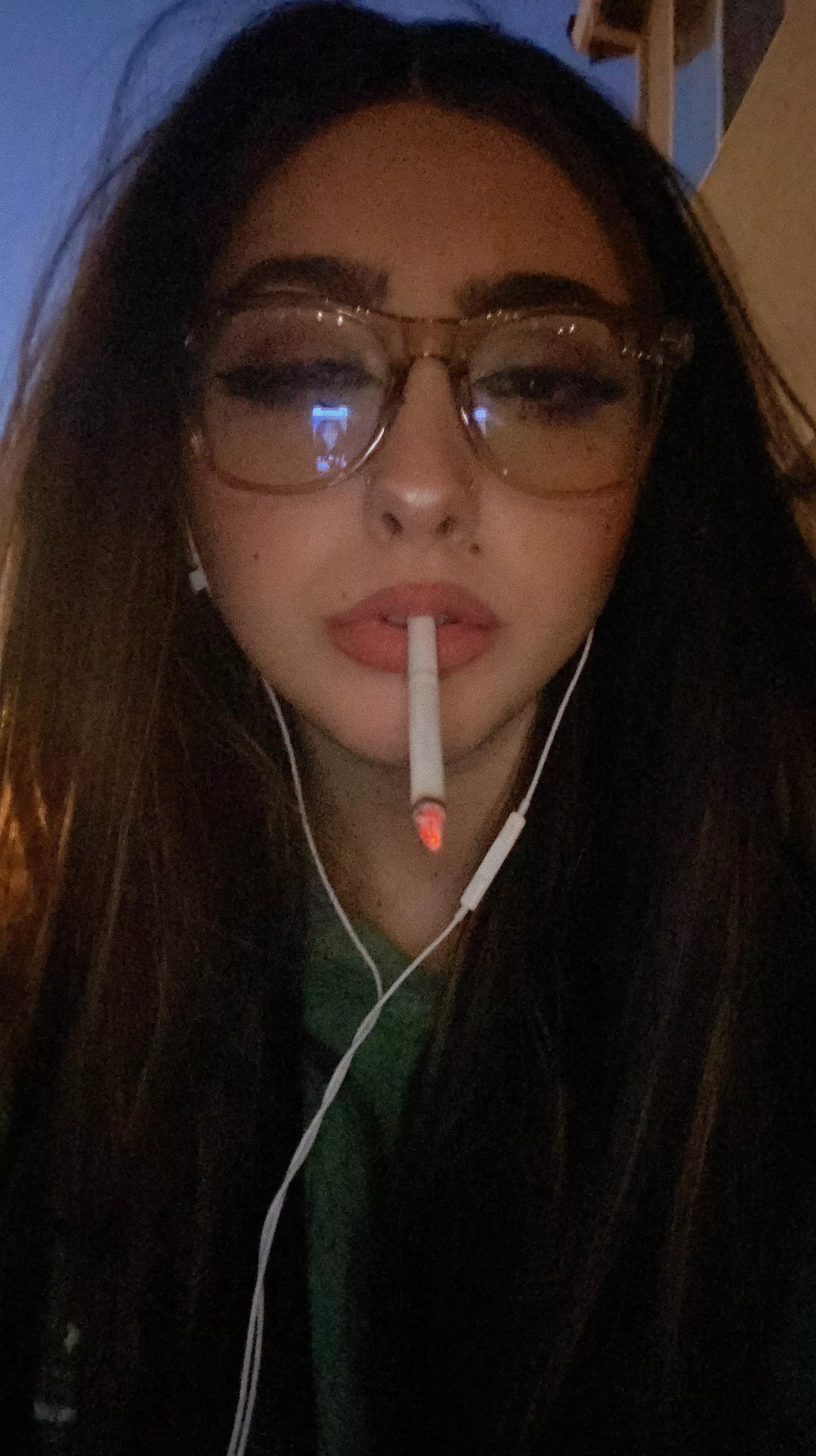 Would you let me blow smoke in your face? posted by sweetiecassie