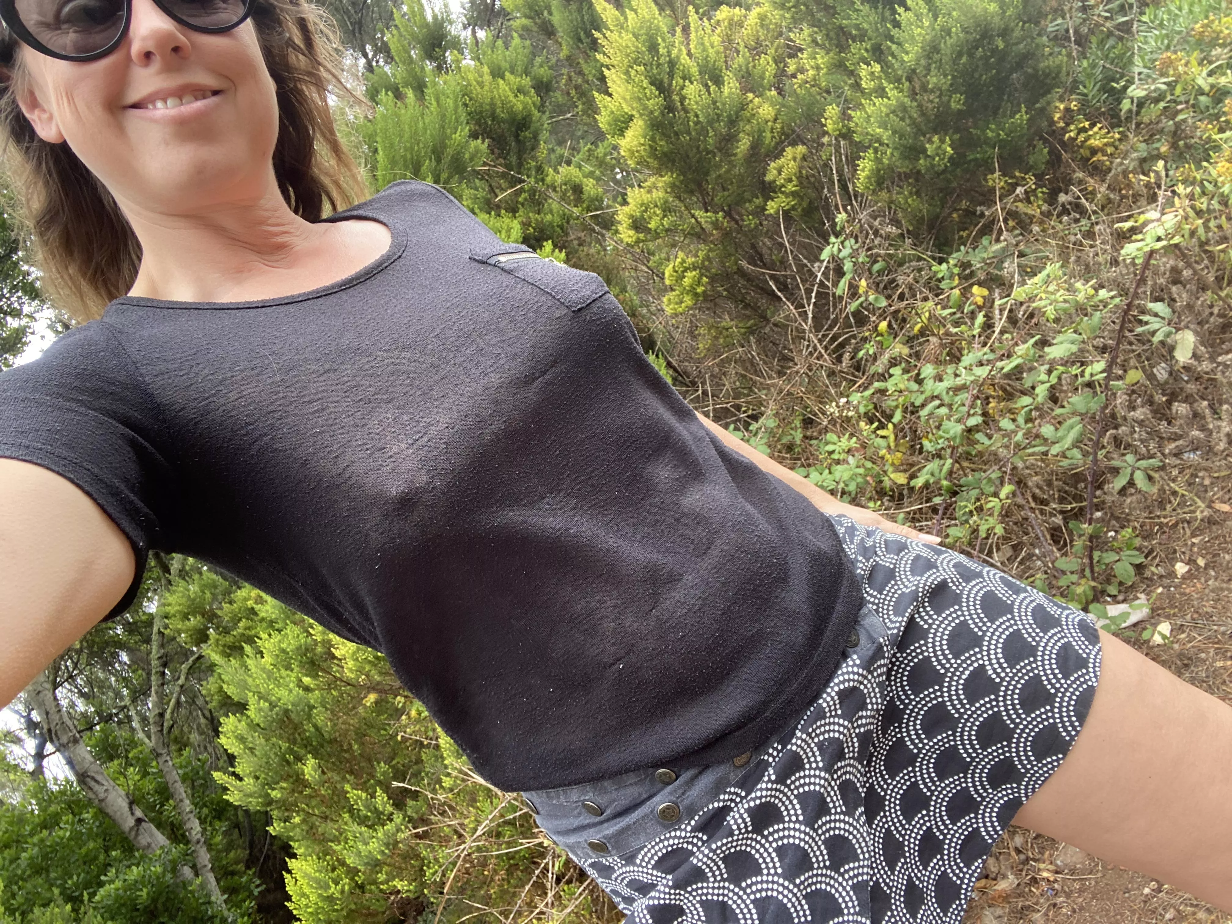 Would you meet your next door milf in the woods for a lunch break posted by EmilyAmateur