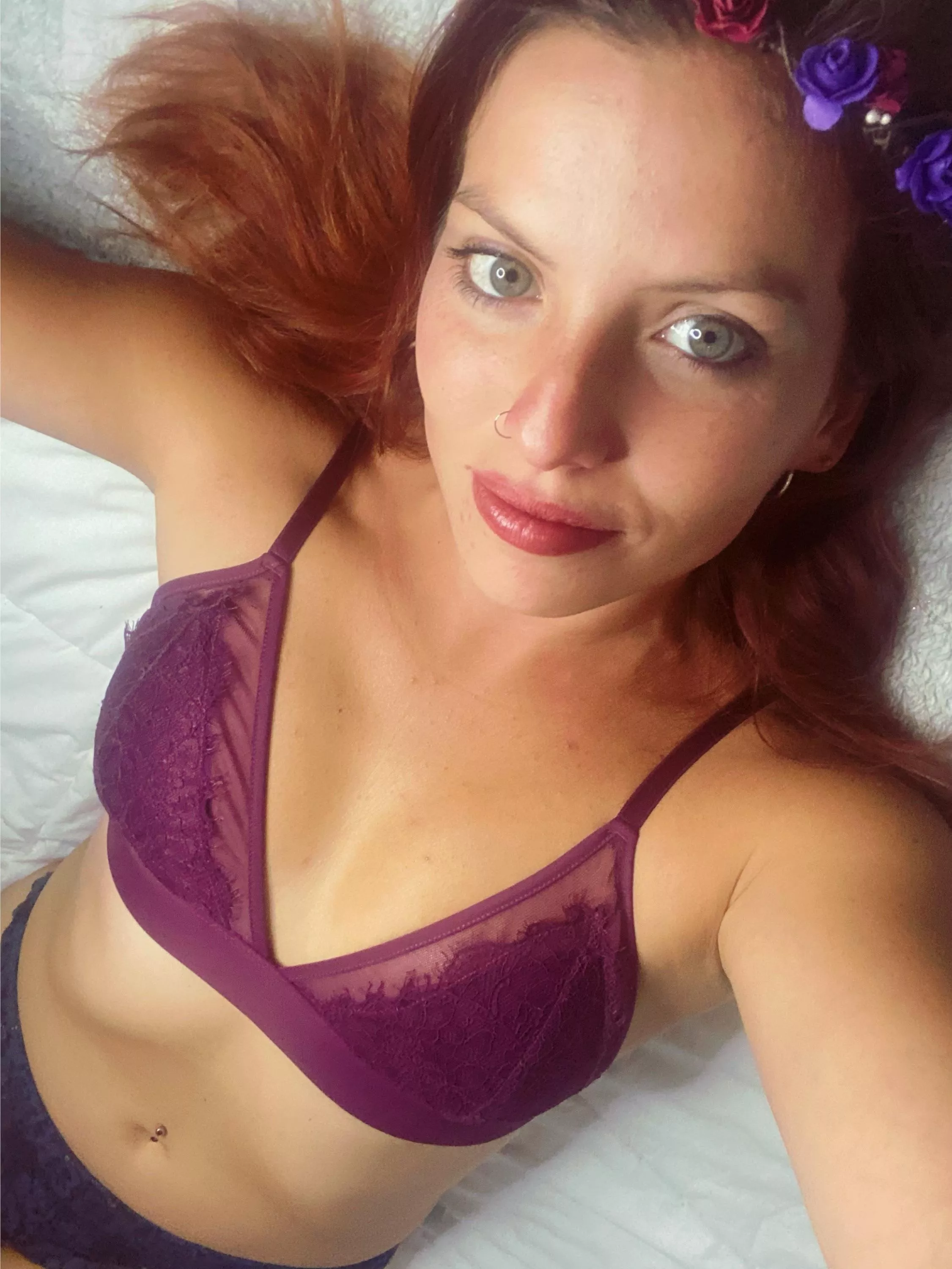 Would you play with a petite mom like me? posted by Freejasmine