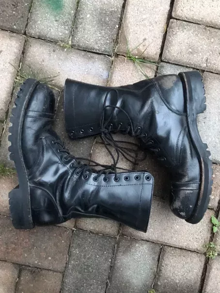 [WTB] Does anyone have a pair of these in an 11-11.5 they'd like to sell? I believe they're Canadian military boots (similar to Genesco, Corcoran but pre-Vibramed) posted by cornpop5000