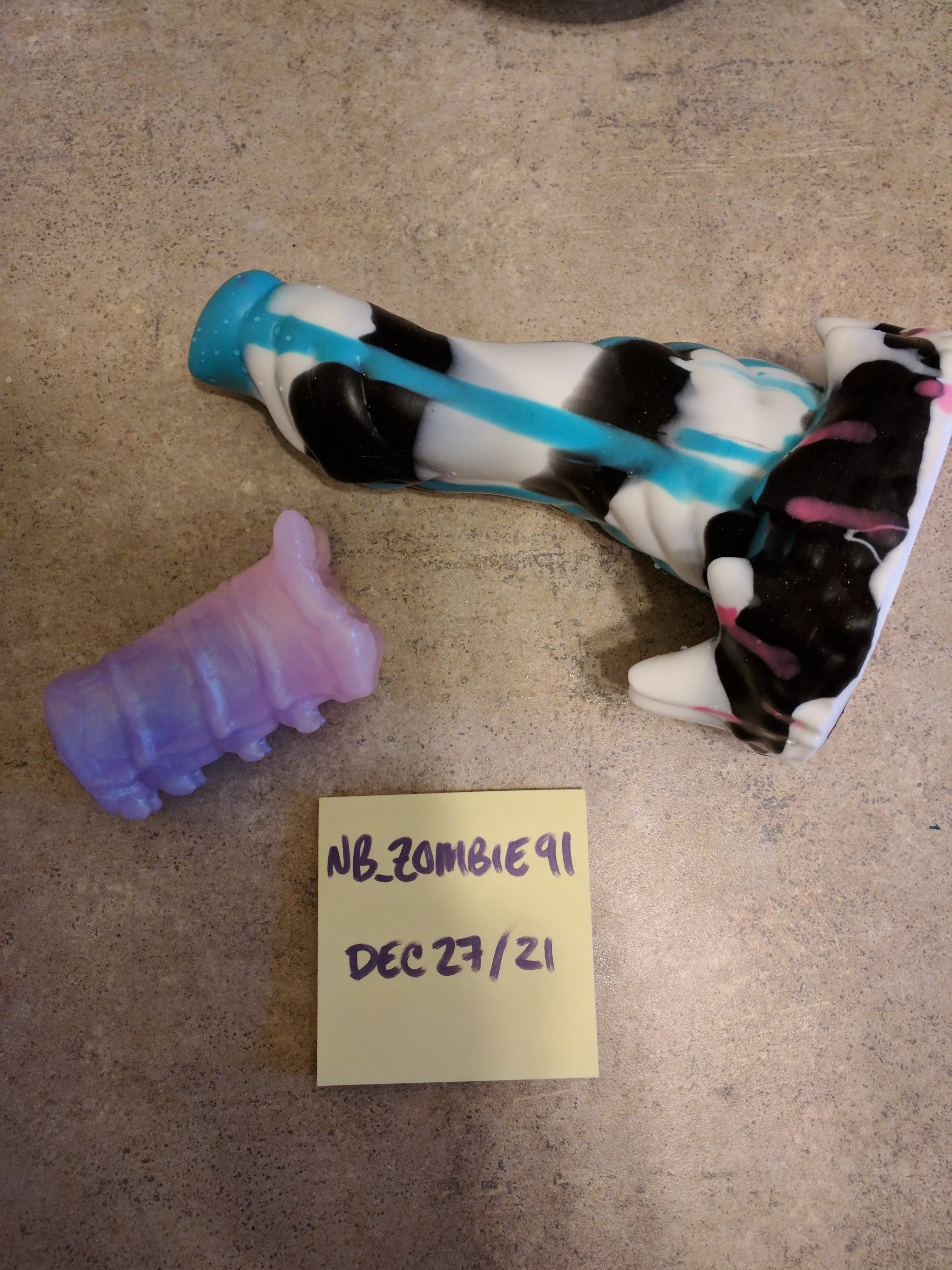 WTS: Mini HPE Titania, Medium (soft) custom PPS Snark (GITD + UV) -- Selling worldwide from Canada. Details in post! PAYPAL ONLY ** Will trade for Large/Soft Tyson only posted by NB_zombie91