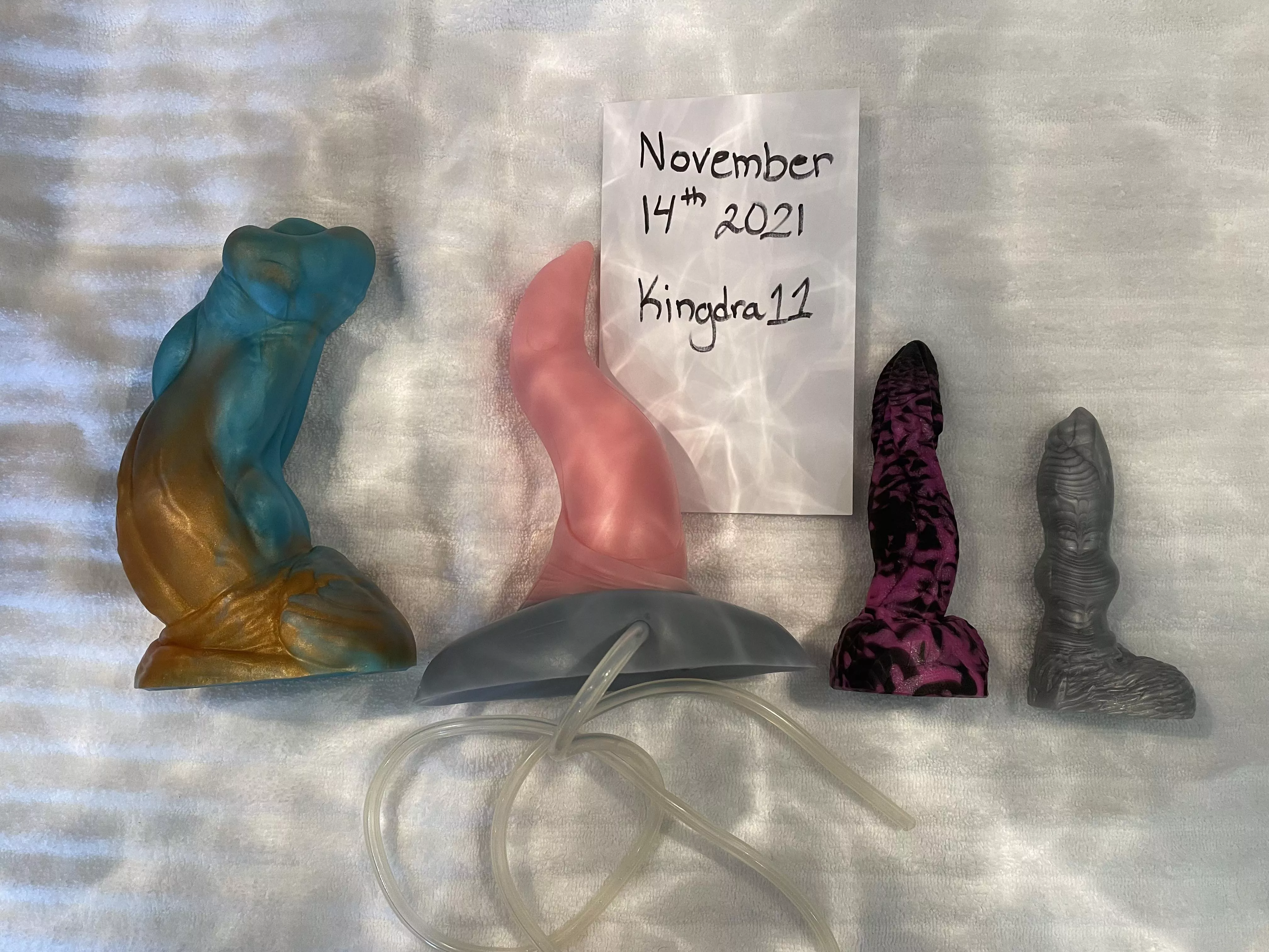 WTS Stan (Small), Kona(Small), Orochi (Mini) and Diego (Mini)! posted by Kingdra11