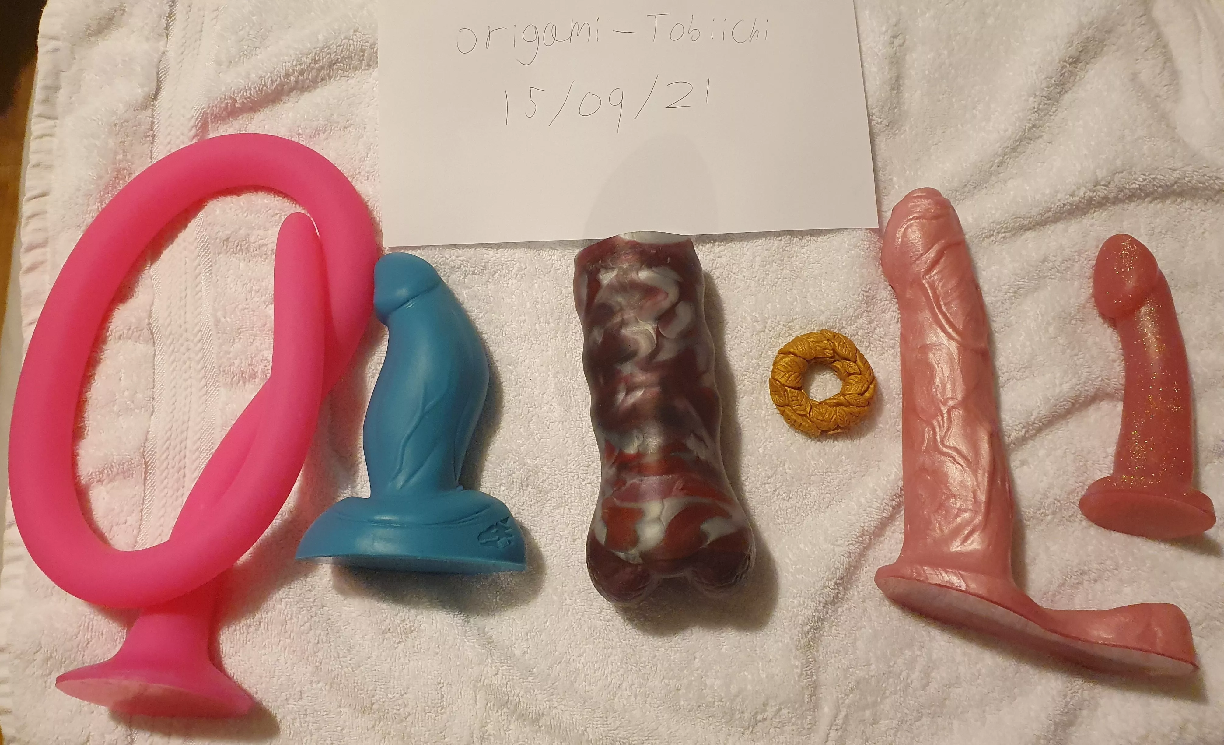 [WTS] [UK][EU] PH Shokushu, M/S Blaze, Extra Soft Perry, TMC Wreath C-Ring, M Ambit, L/ExS Hercules posted by Origami-Tobiichi