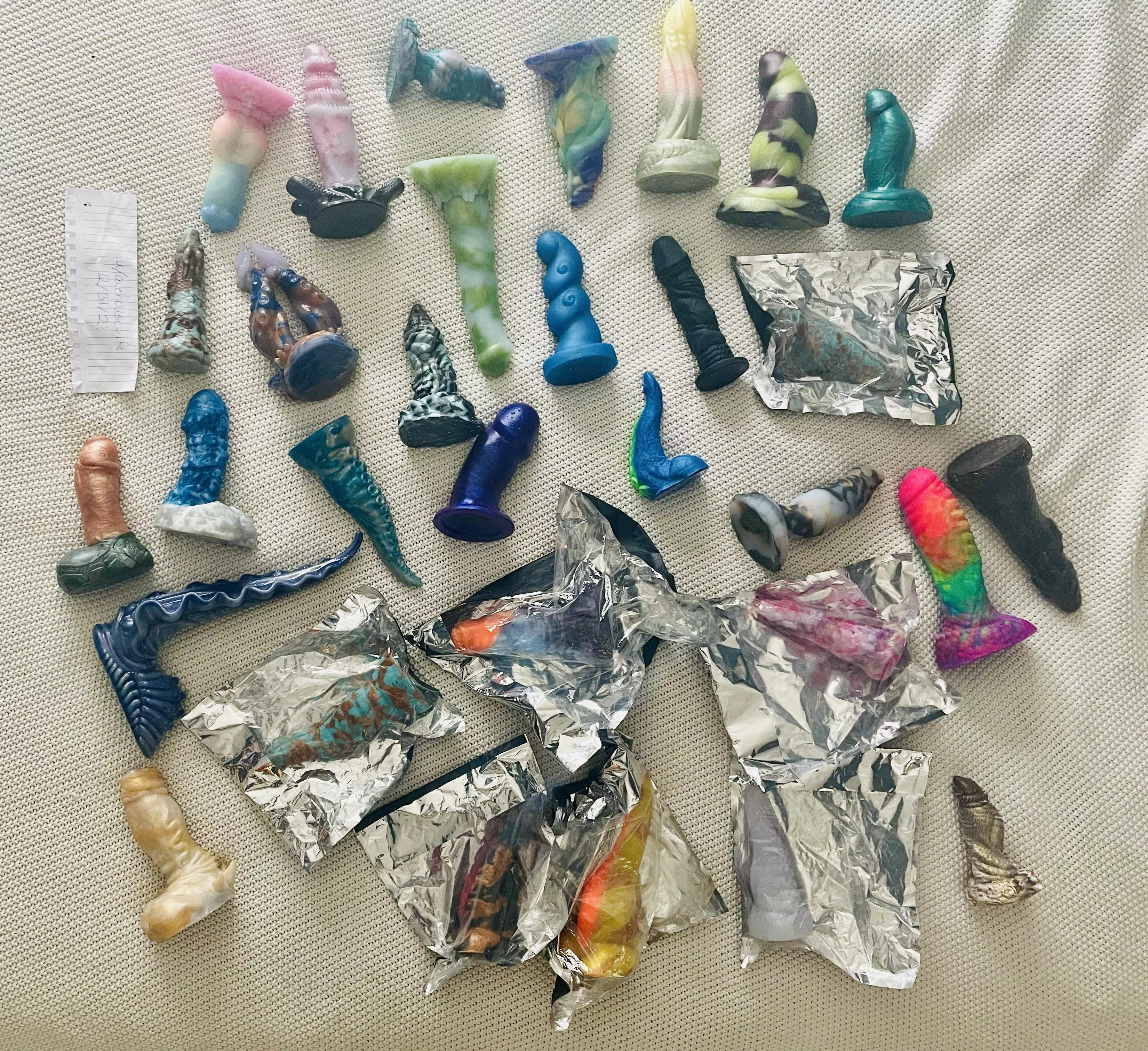 WTS (US): New Year hoard clearout posted by ACEHousewife