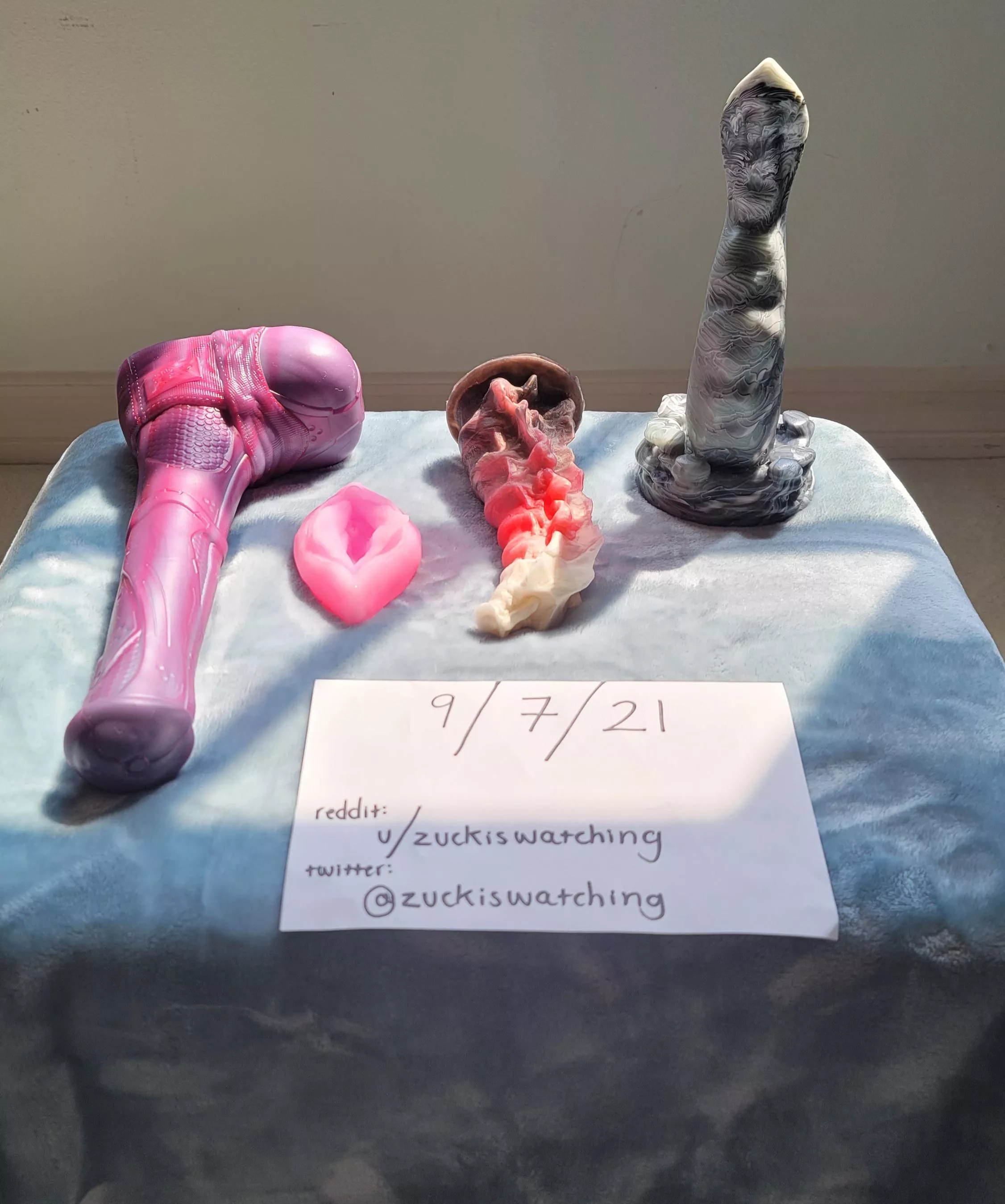 (WTS) [USA] 4 Toys Left posted by zuckiswatching