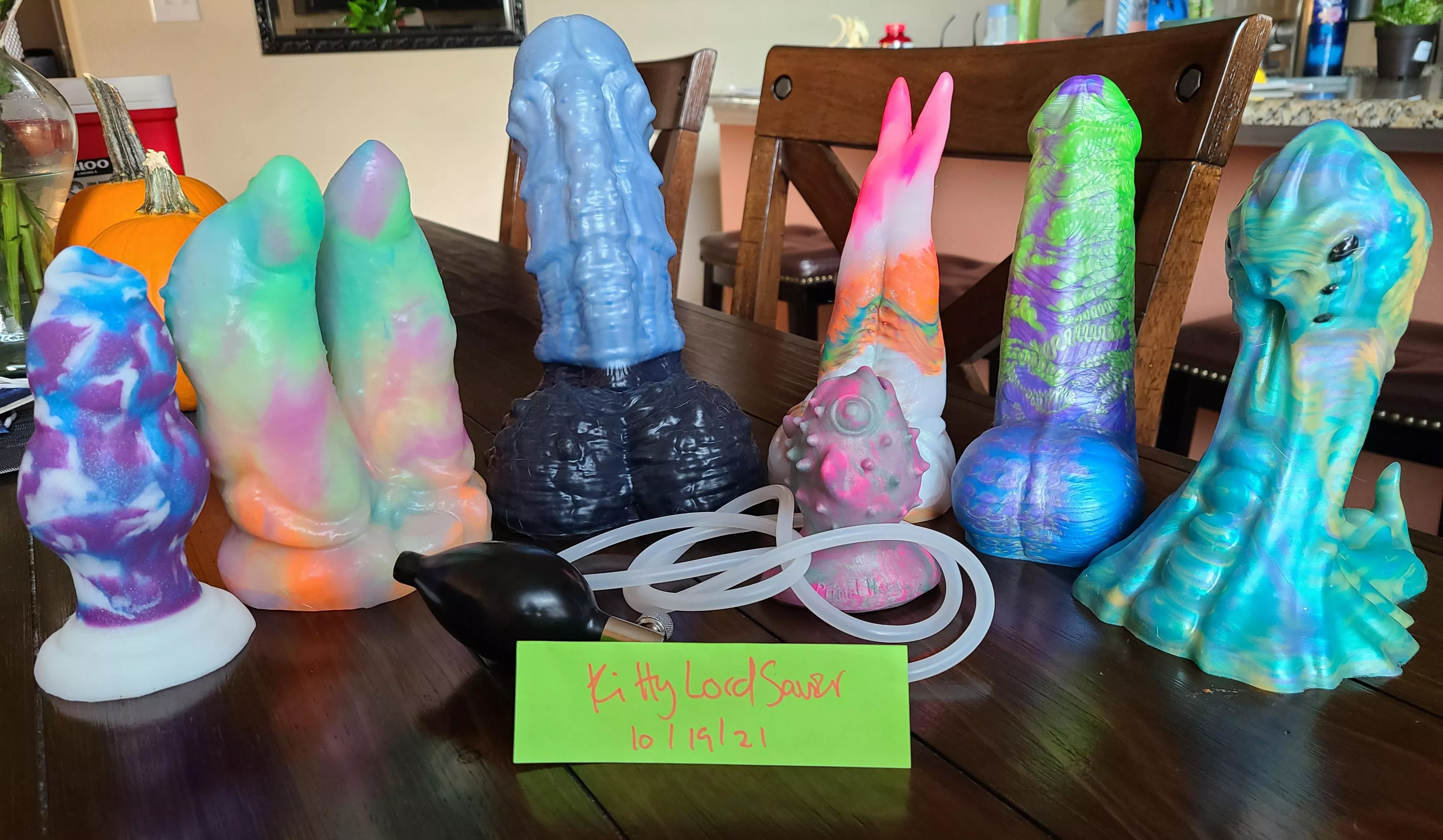 WTS(US) Jake, Faust, Baron, Leonius, Uberous, Vexxx, and Puffer Plug. Information and pictures in comment! posted by KittyLordSavior