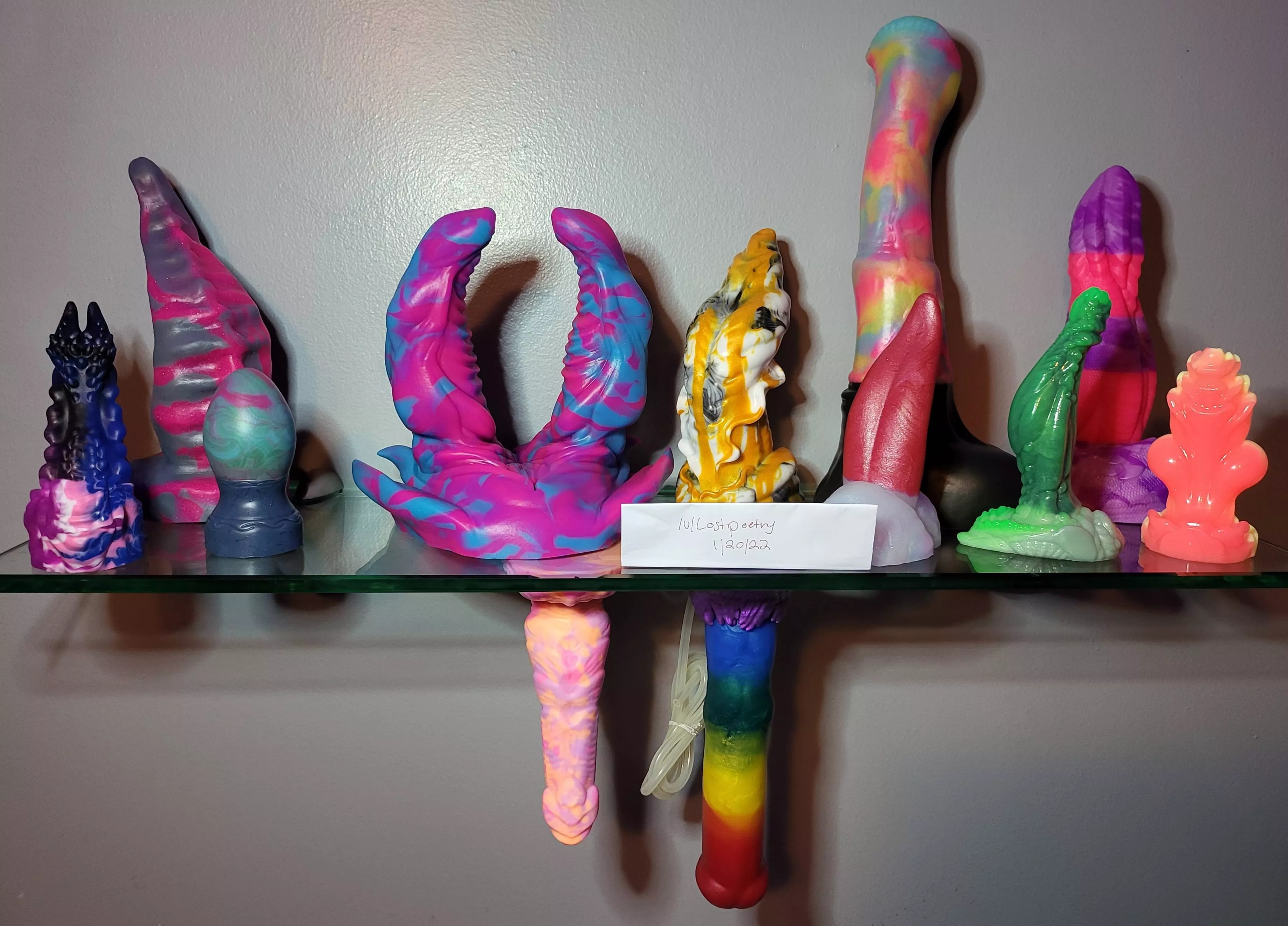 [WTS/WTT] Lots of UV and colorful toys, updated! posted by lostpoetry