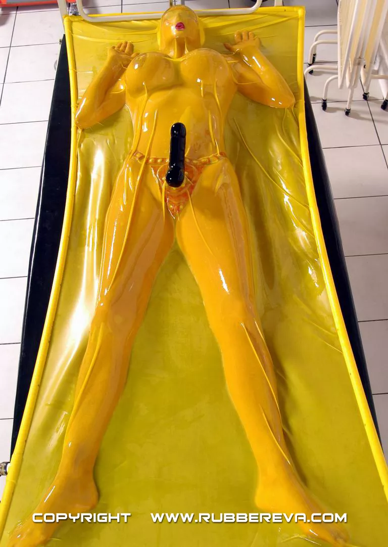 Yellow vac-bed posted by shiny_numbers