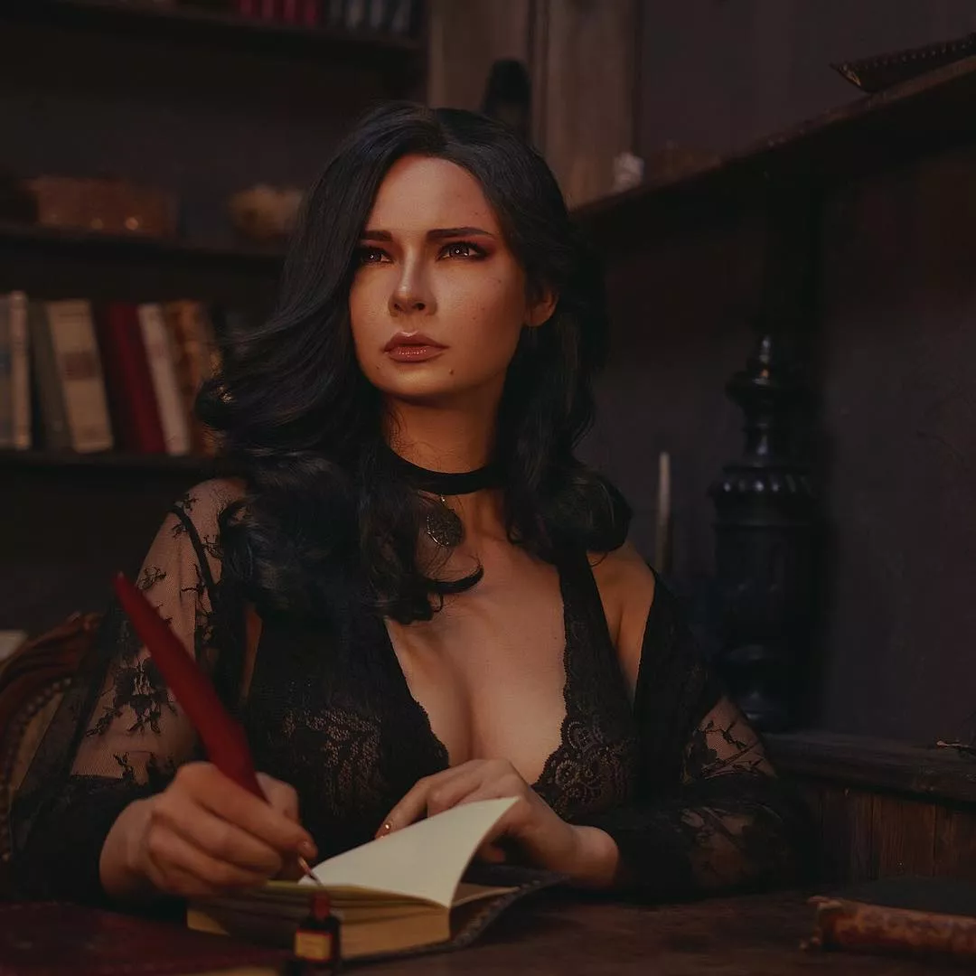 Yennefer of Vengerberg, cosplay by JannetIncosplay.~ posted by JannetIncosplay