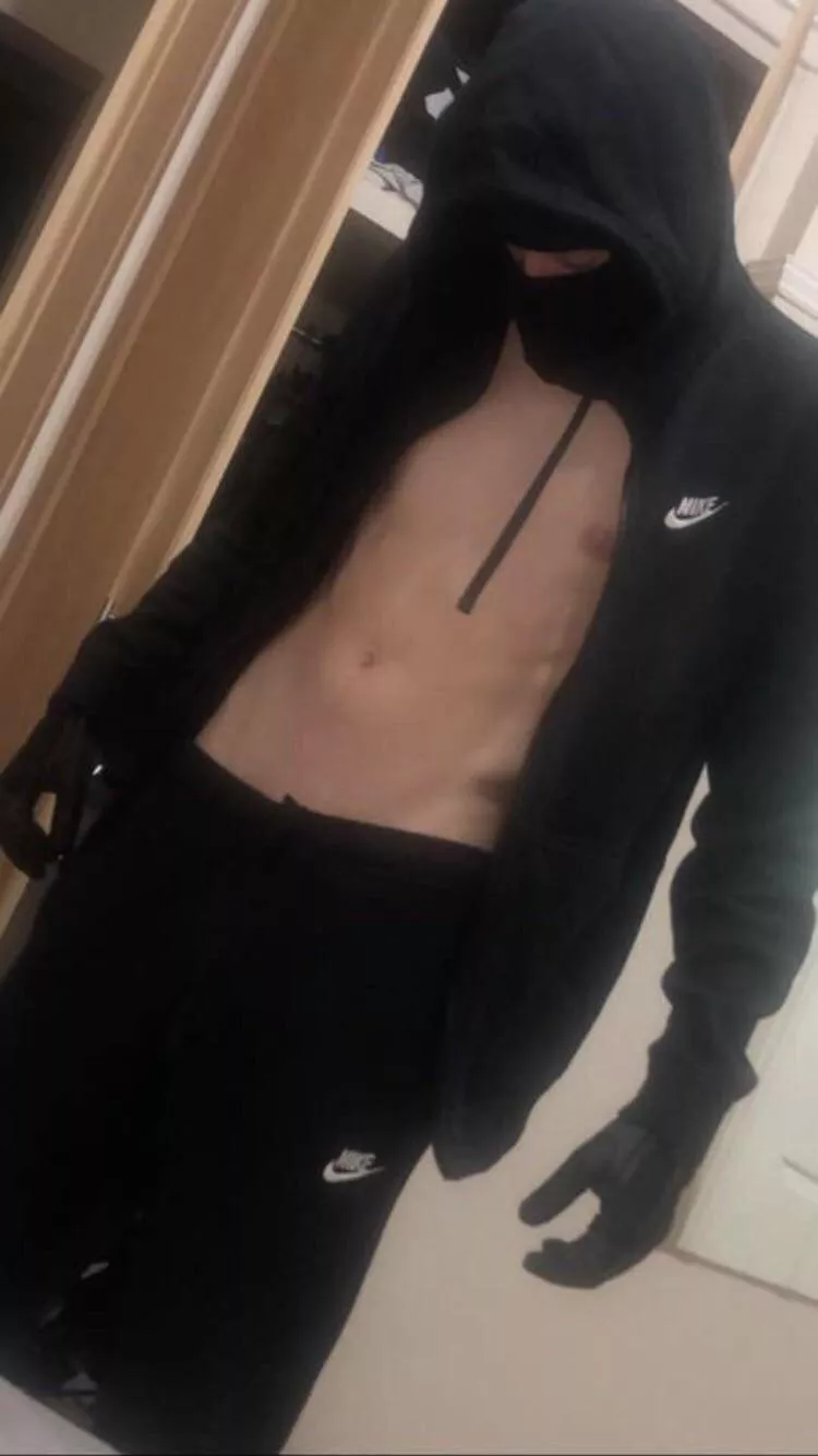 Yorkshire dom alpha sadistic chav lad looking for new little bitch boy posted by [deleted]