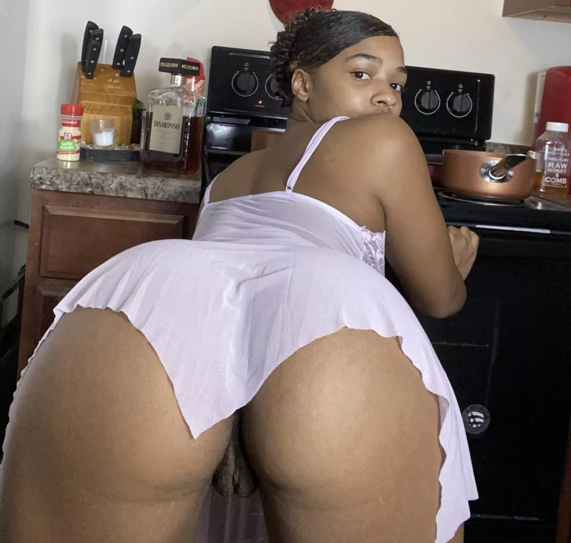 you come home and i’m in the kitchen like this.. what’s next? posted by Mercyrevealed