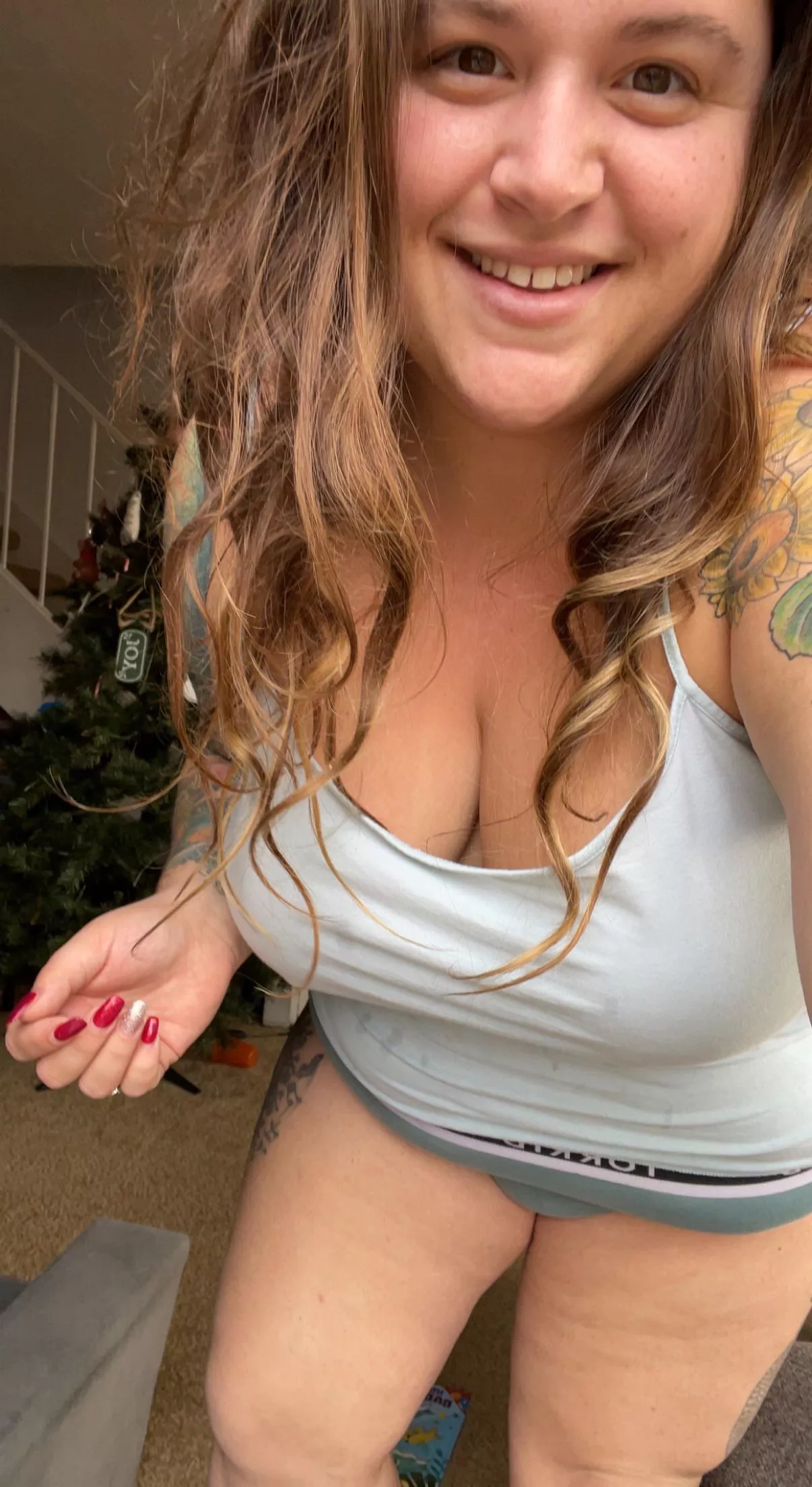 you don’t even realize your already addicted to these curves! posted by handful_heather420