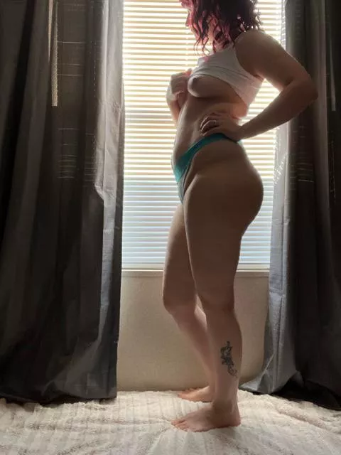 You favorite deaf milf is here. Come keep me company ;) posted by Taltos77