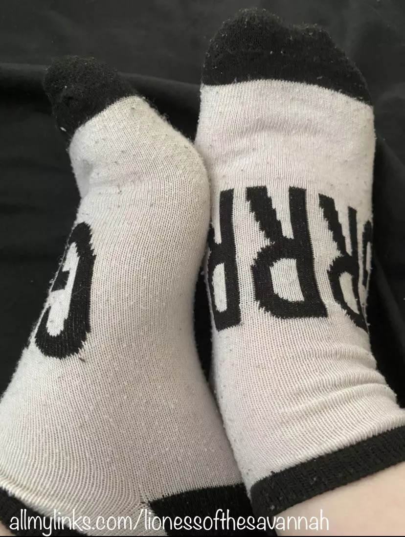 You like my socks? posted by Savannahs_Feet