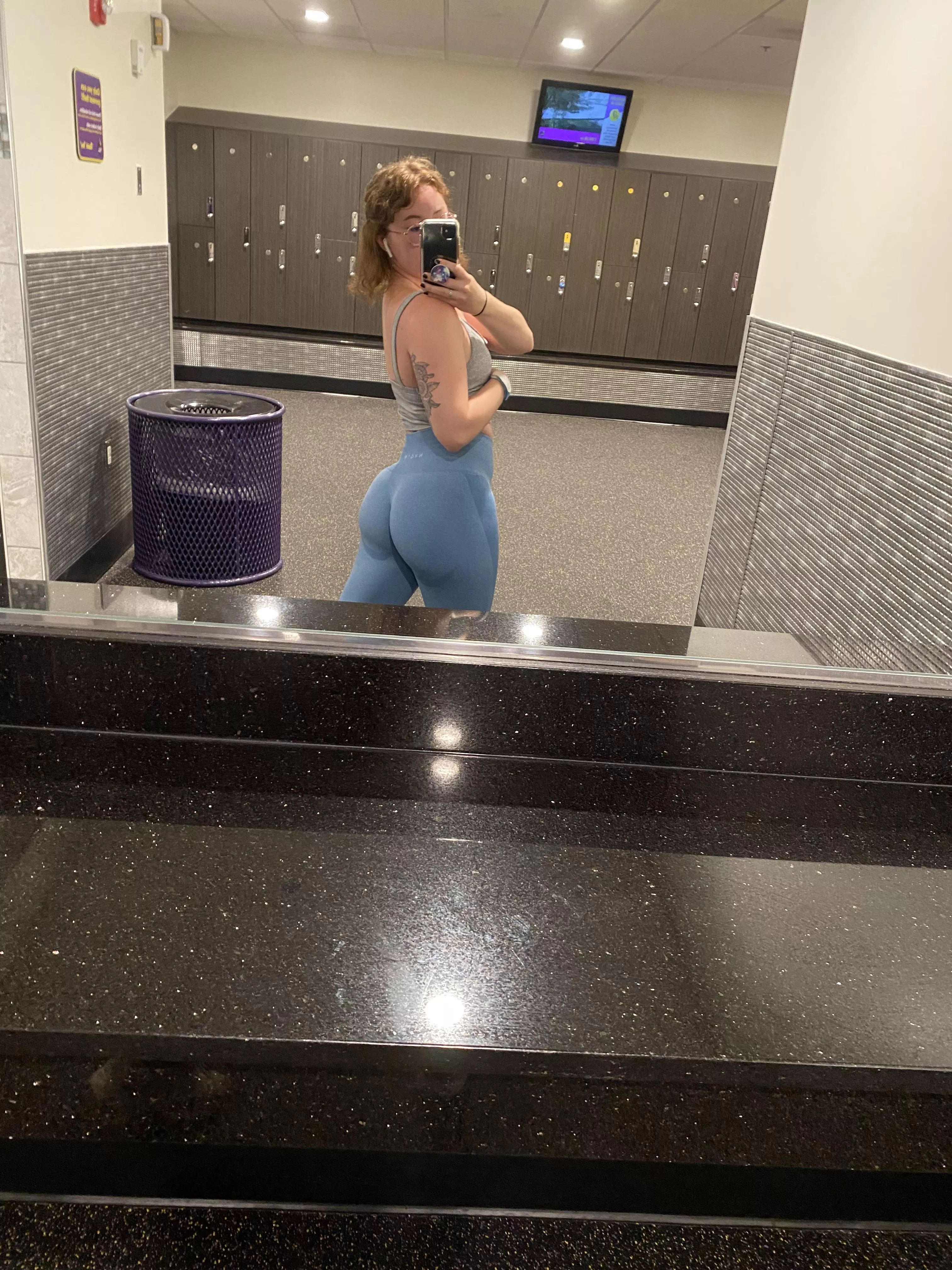 you wanna see how big it looks under the leggings? 👀 posted by mistyof98