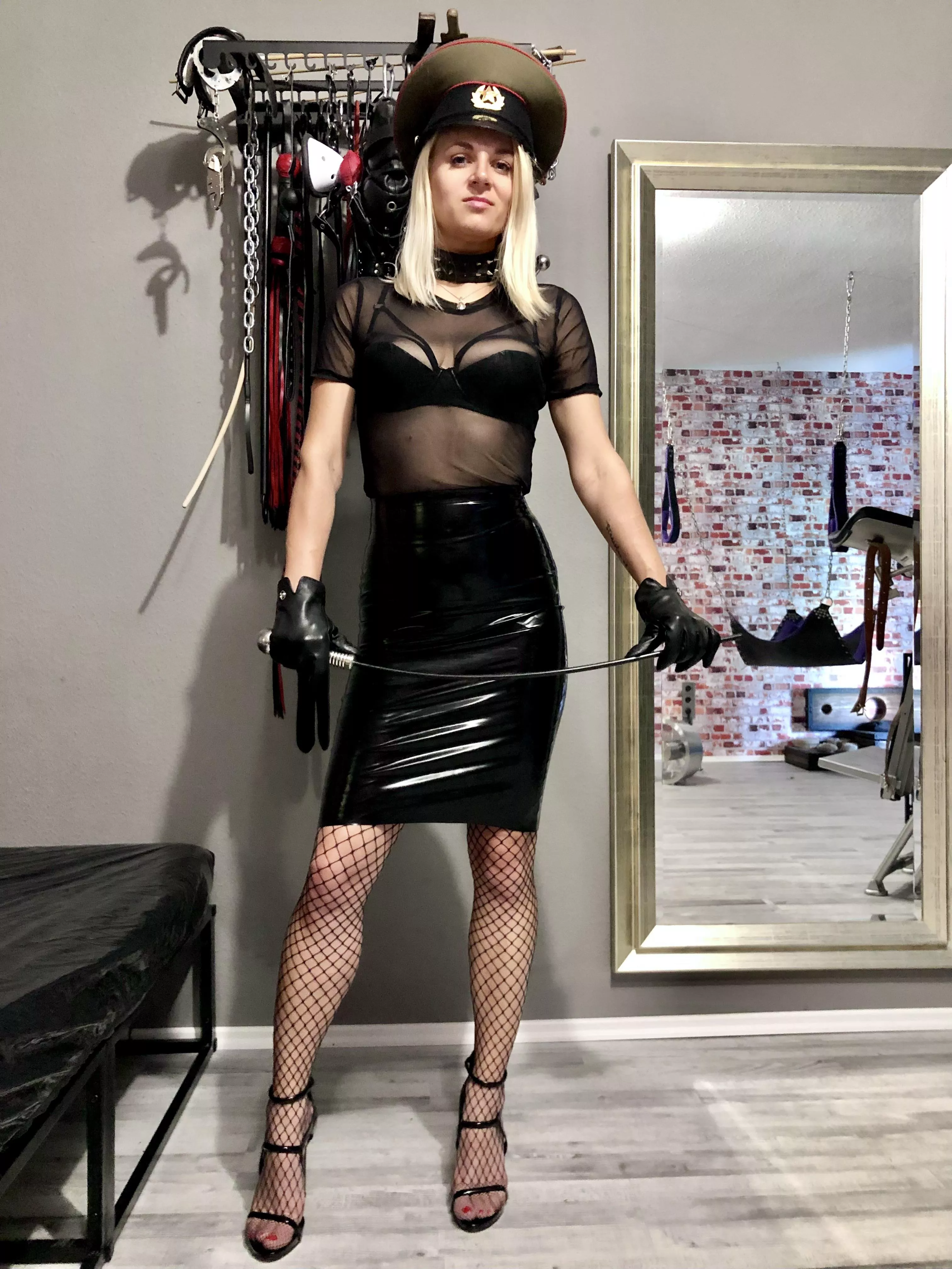 You will be ready to serve your Mistress ? posted by Zarinmsc