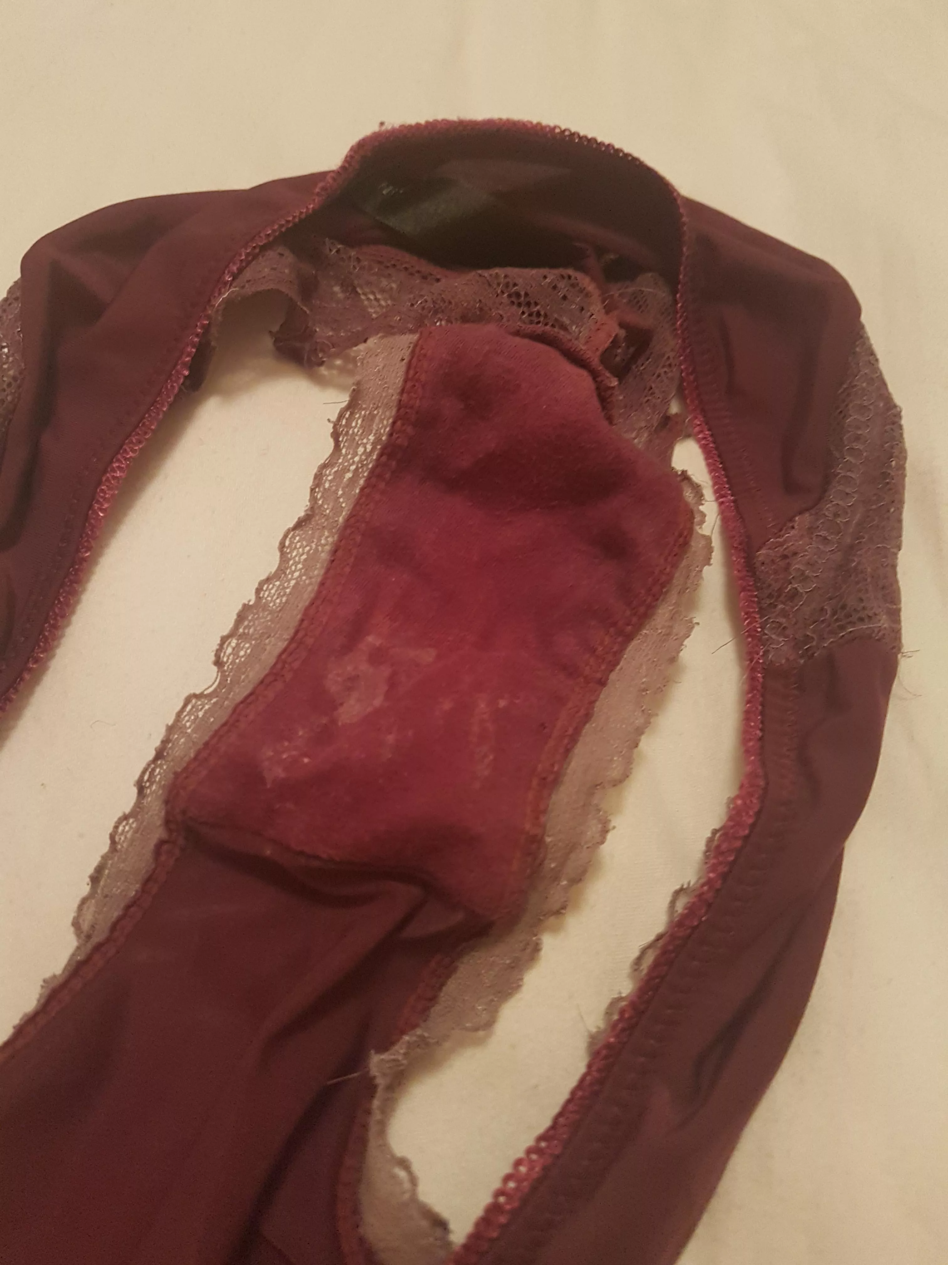 Young girlfriends dirty panties posted by joehands0me-