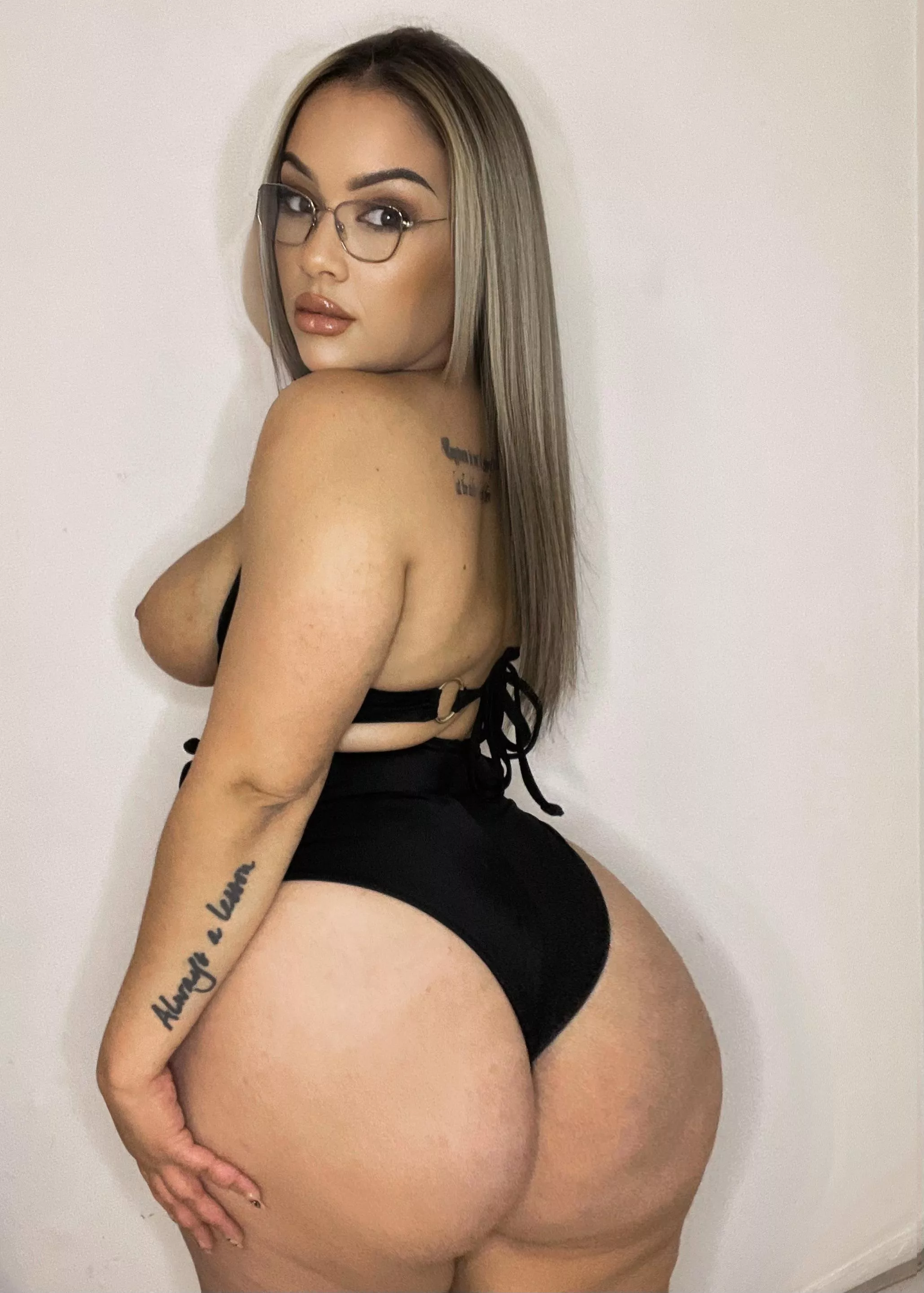 Your face all up in my booty please posted by CaribbeanBadGirl