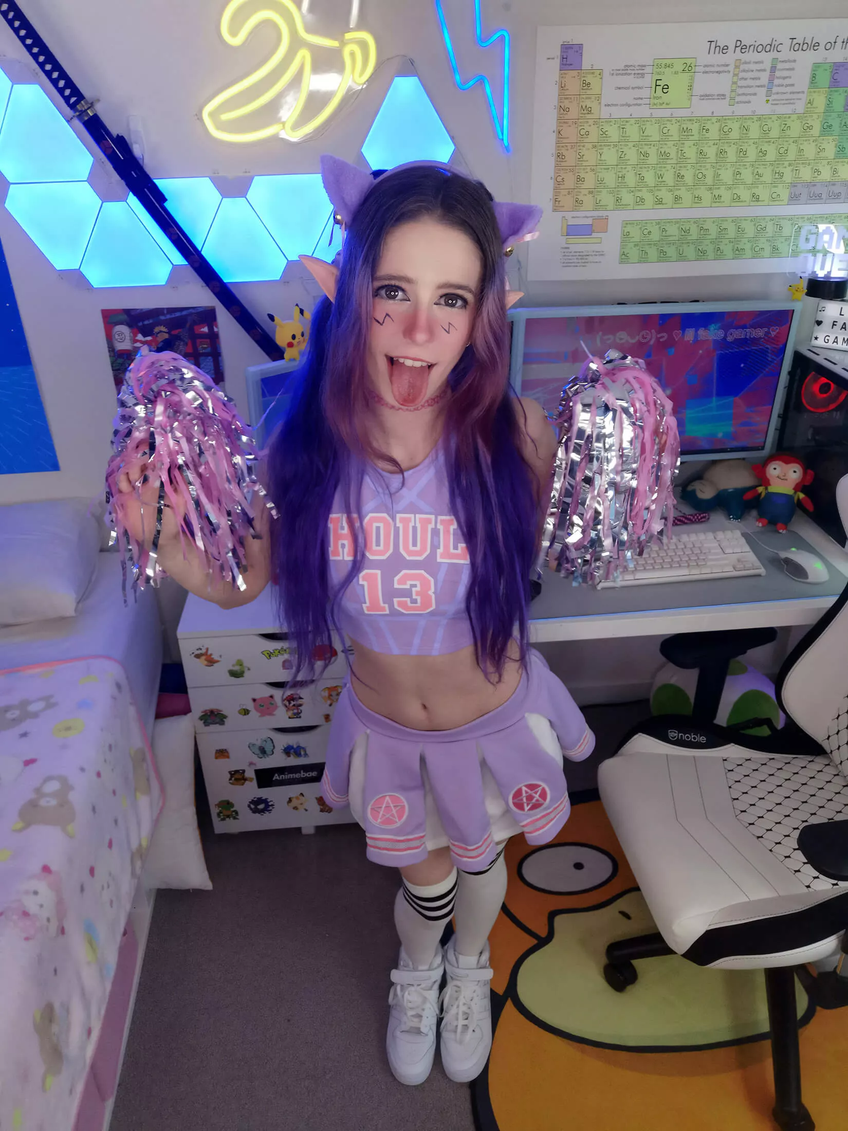 your personal kitten cheerleader 🐱🌸 posted by lilfakegamer