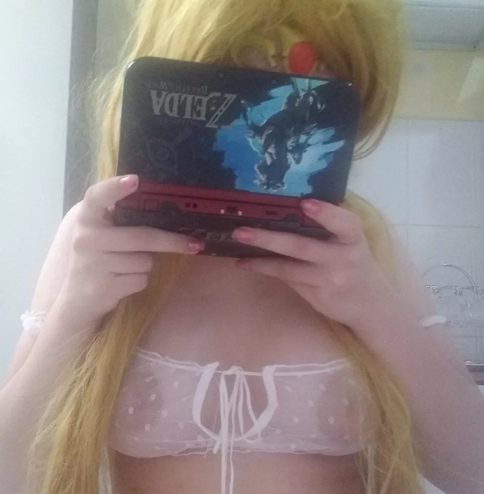 Zelda is my favorite game :D [F] posted by Lain_exe98