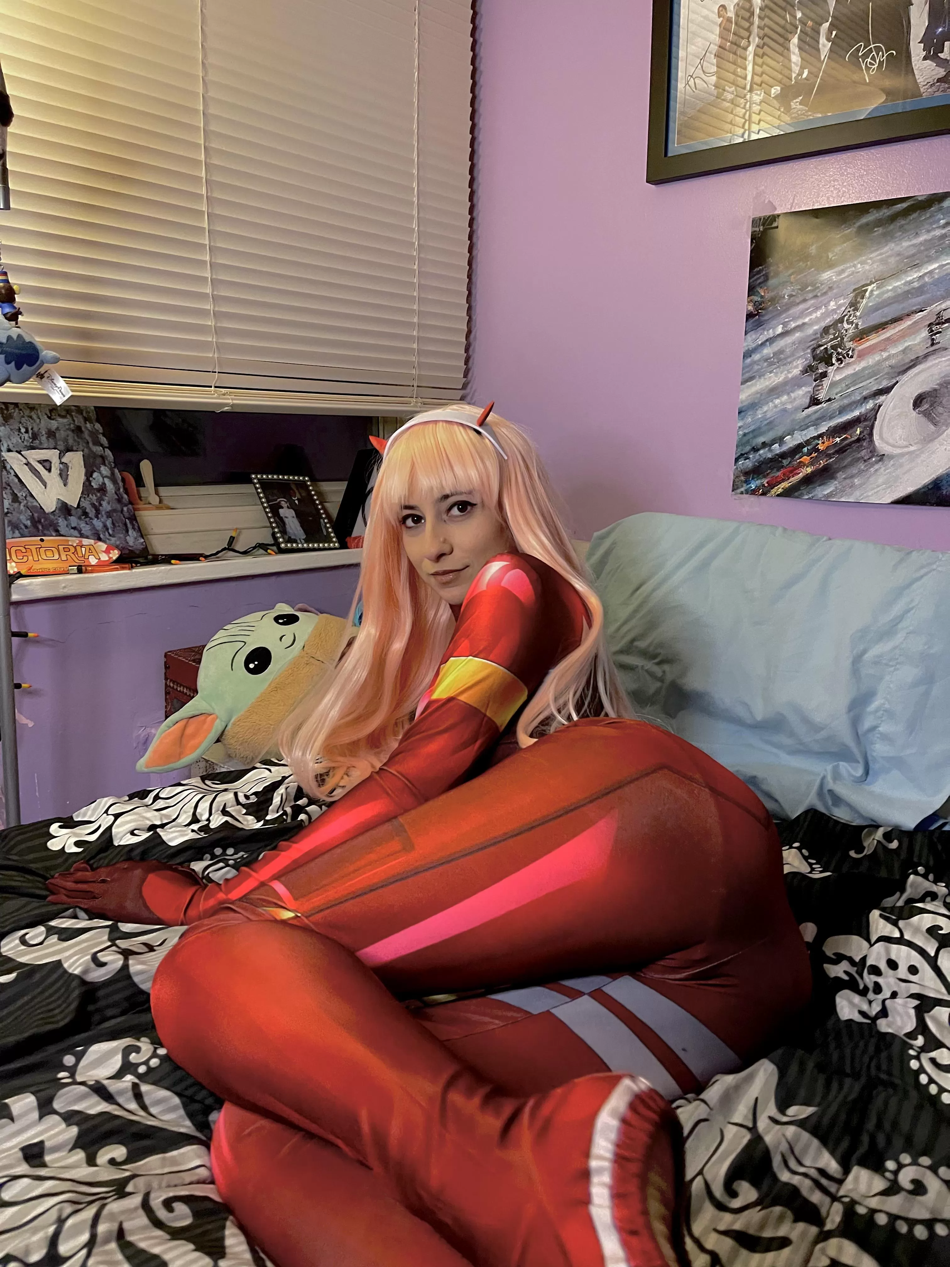 Zero two butt by cuutiebatuuie posted by r2v1c